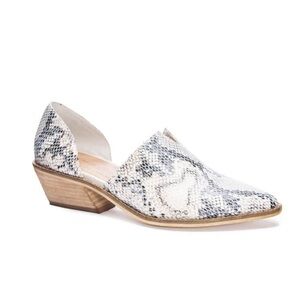 Chinese Laundry Women’s Matcha Bootie Size 7